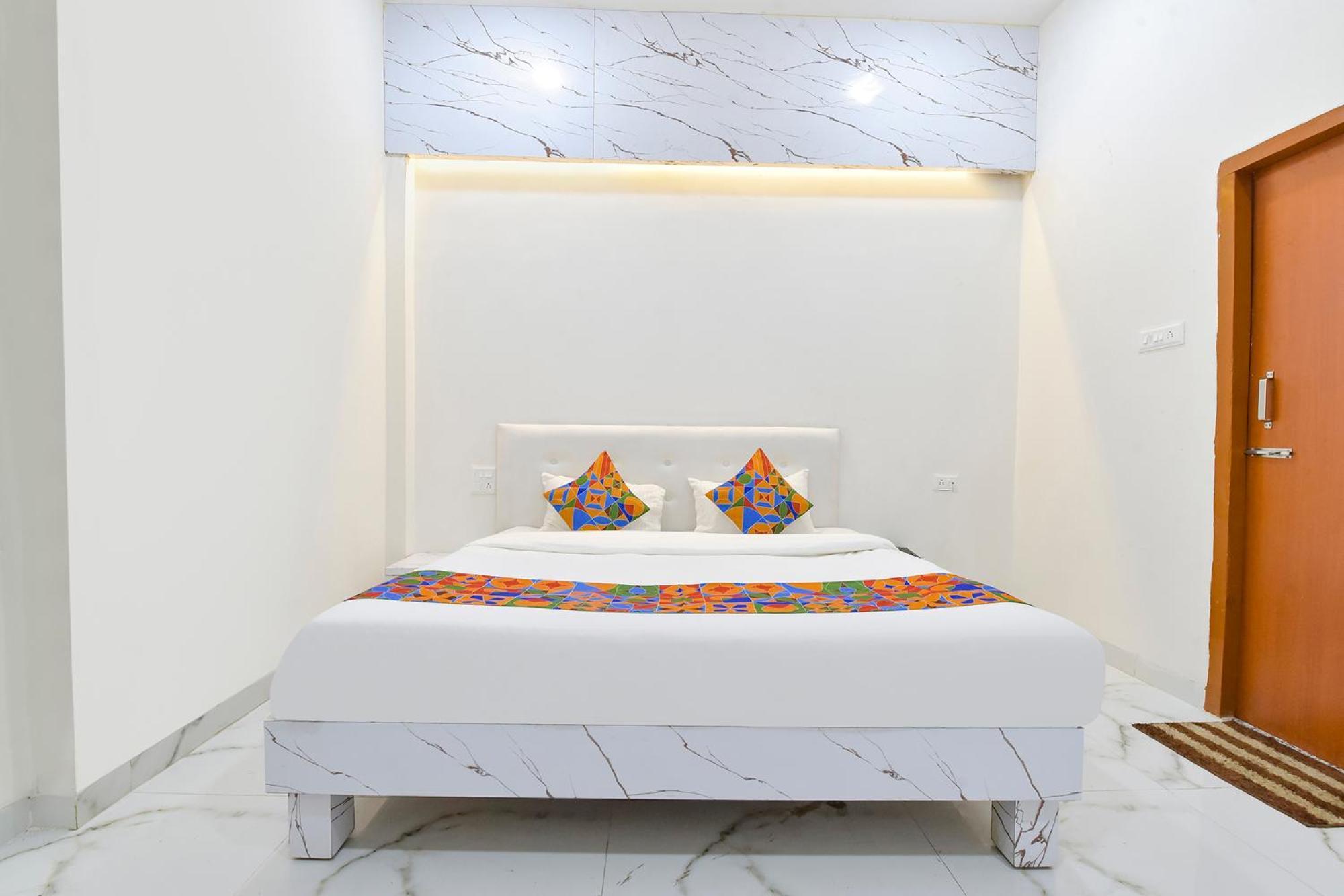 Fabhotel Grand Embassy Indore Exterior foto